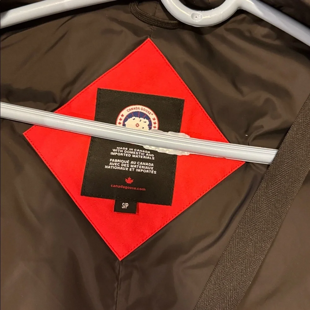 Canada Goose❤️Logo Hooded Down Coat - Picture 8 of 11
